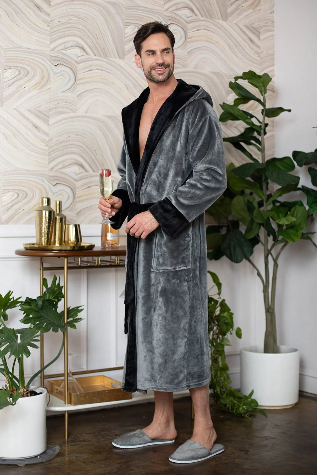 Men’s Robe with Hood - Elle Ere Peace