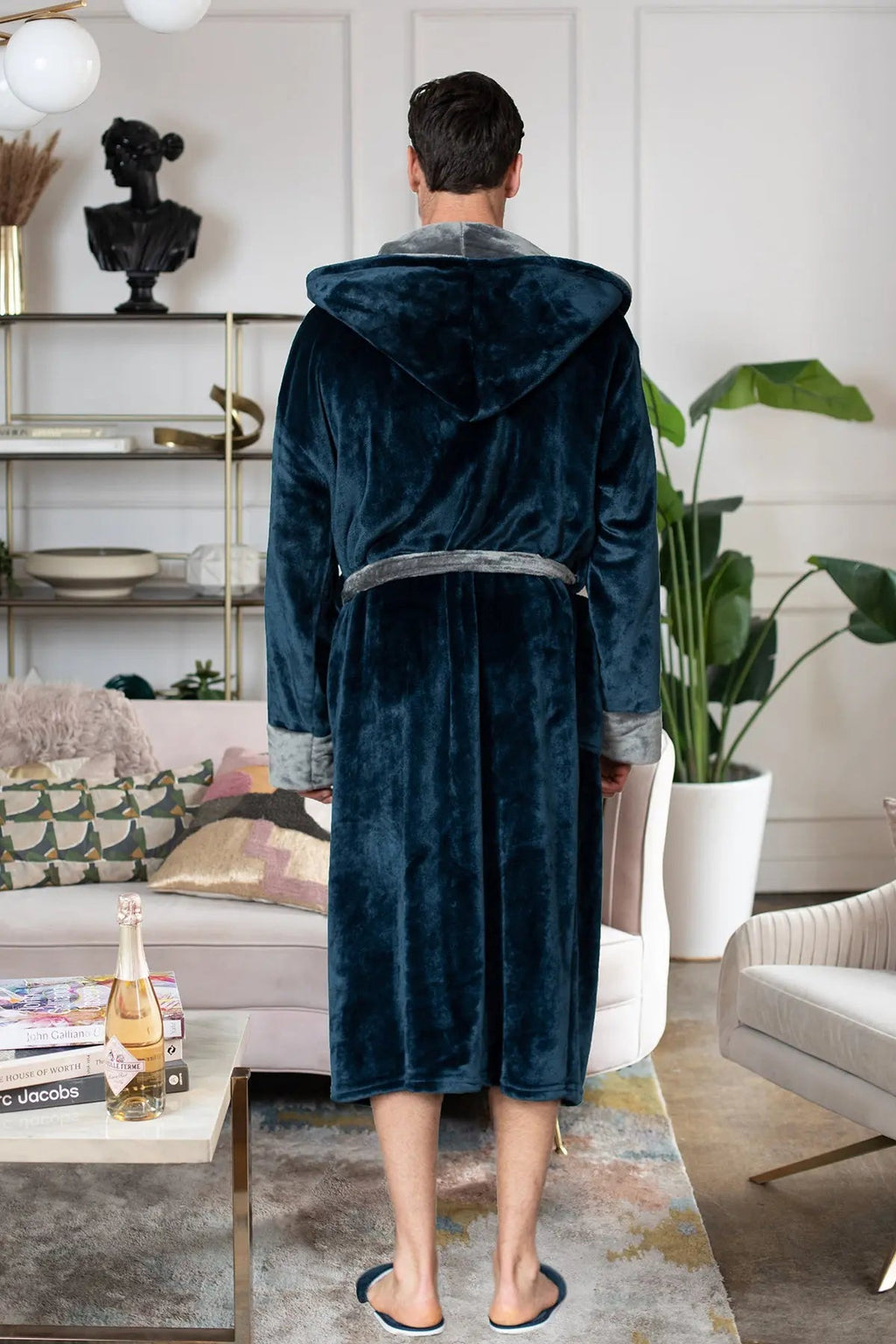 Men’s Robe with Hood - Elle Ere Peace