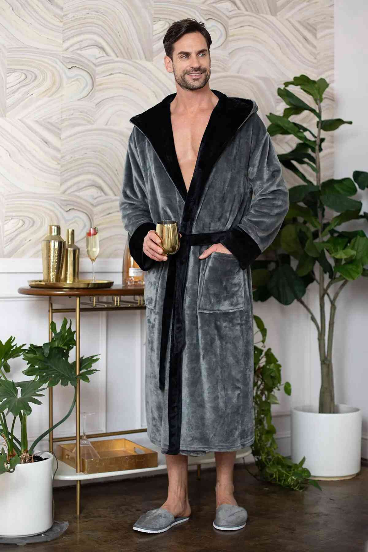 Men’s Robe with Hood - Elle Ere Peace