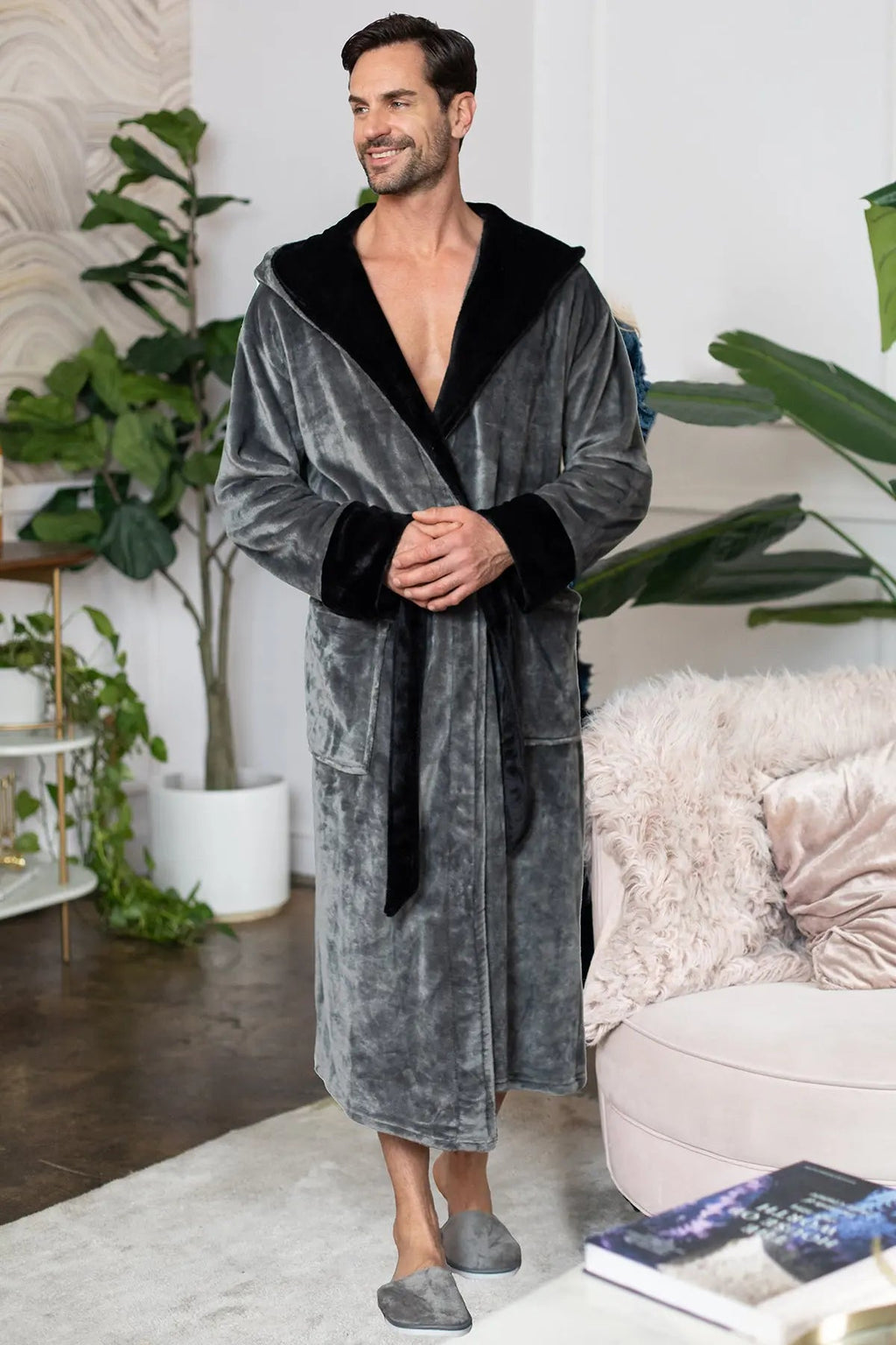 Men’s Robe with Hood - Elle Ere Peace