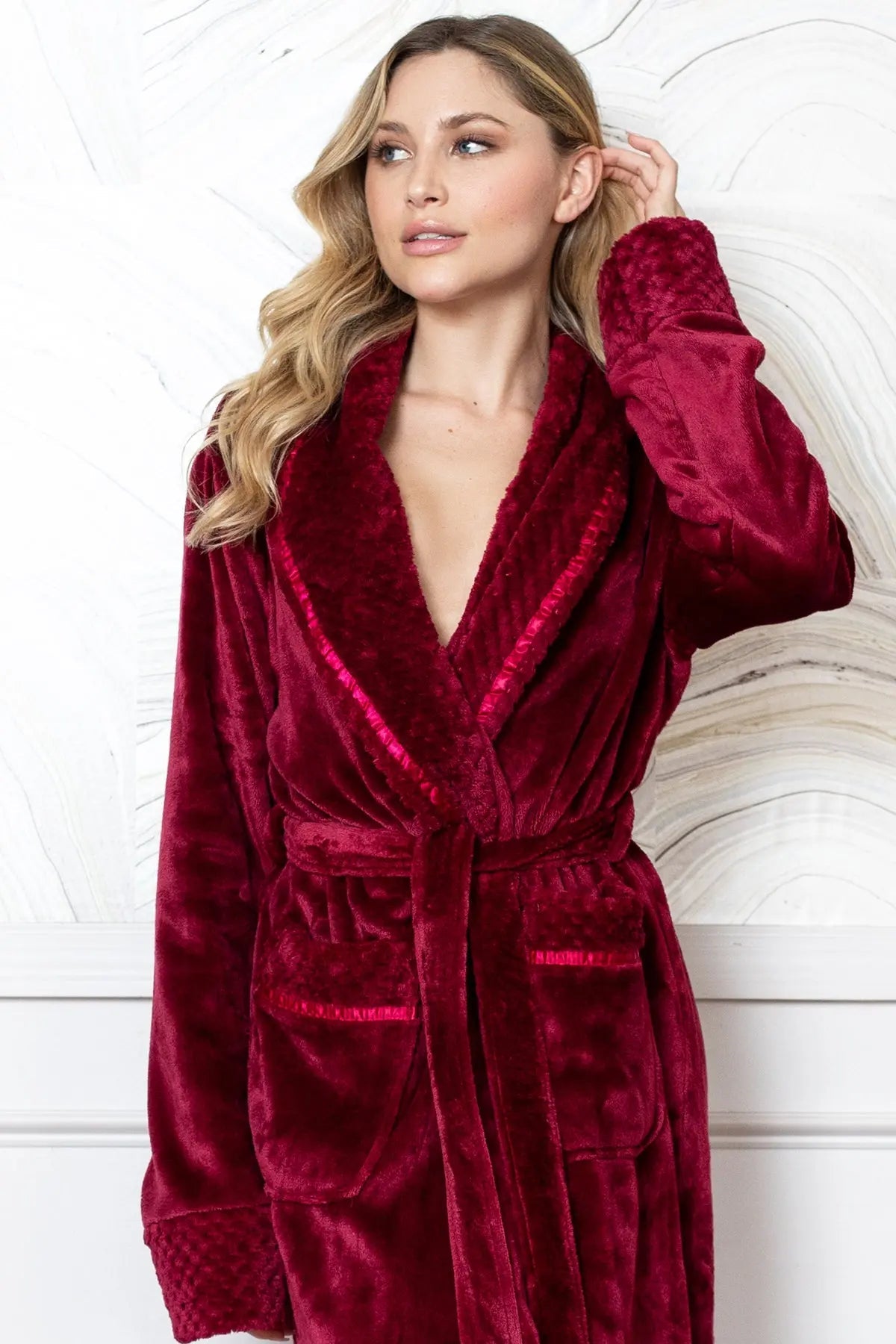 Women's Ultra Soft Plush Bathrobe - Elle Ere Peace