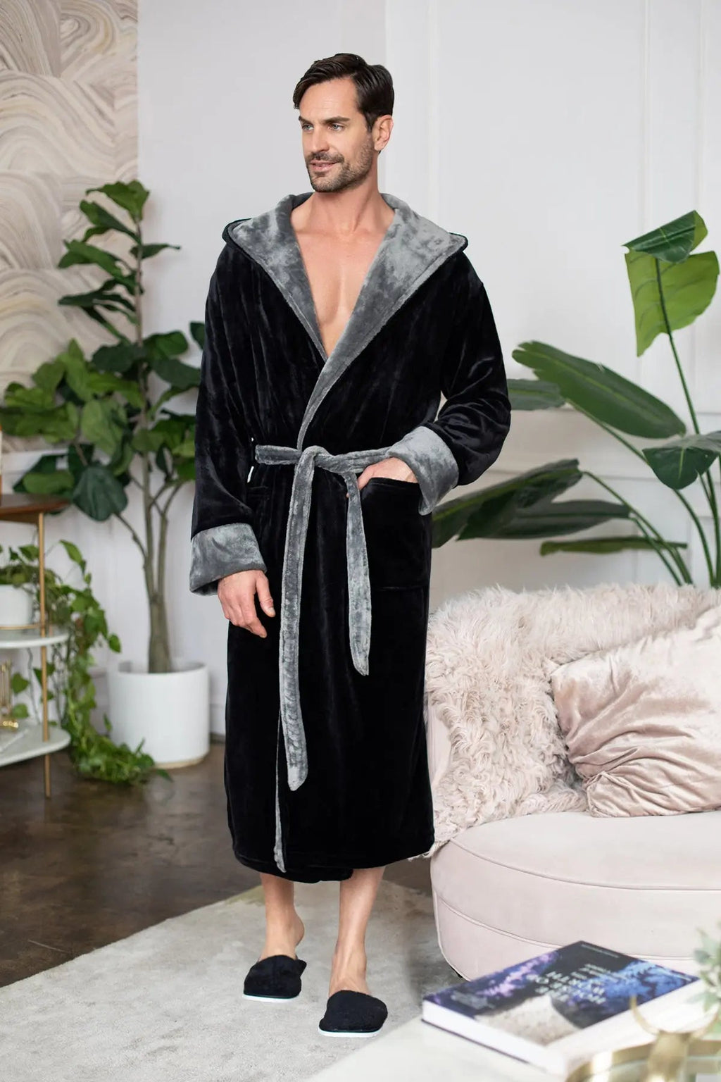 Men’s Robe with Hood - Elle Ere Peace