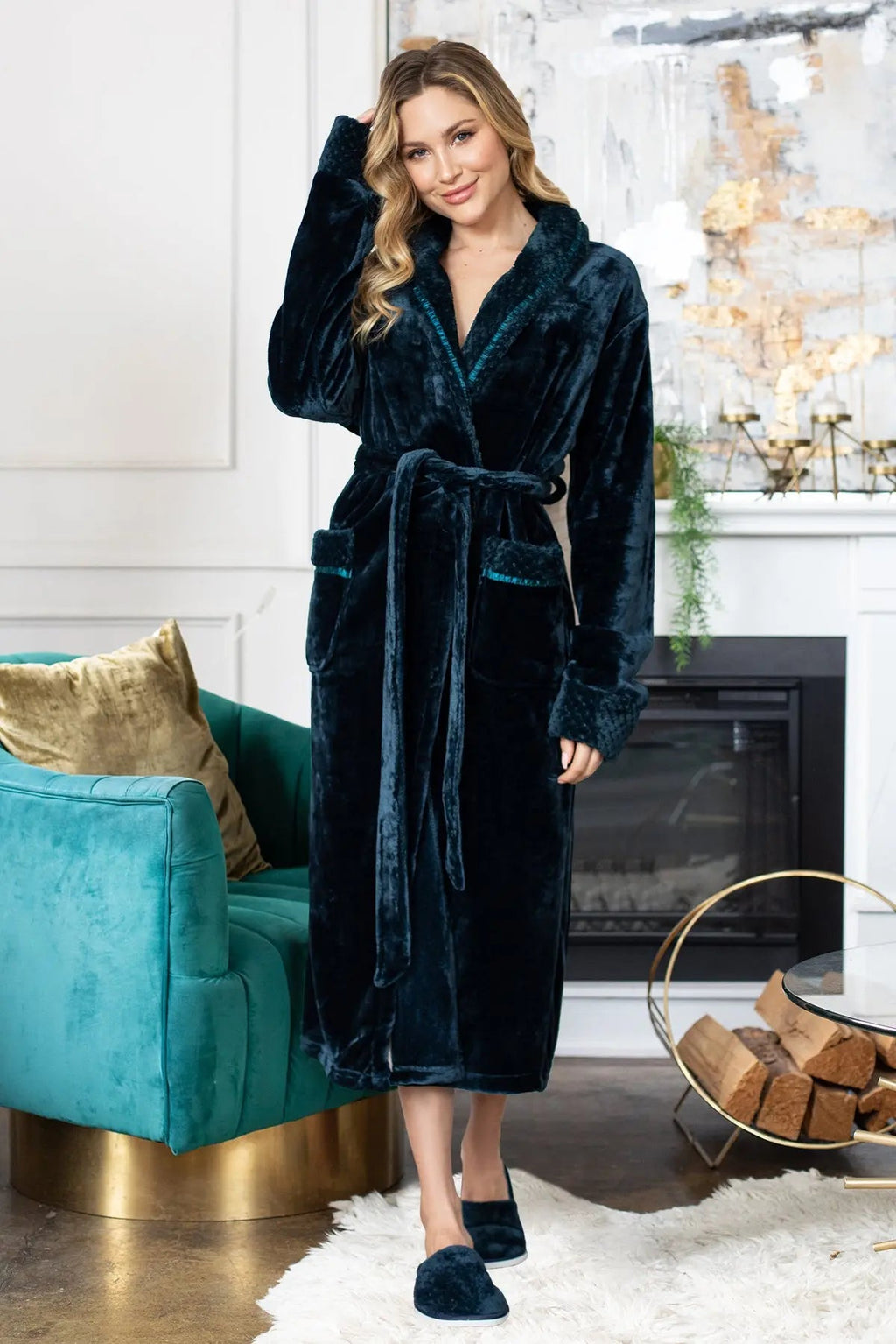 Women's Ultra Soft Plush Bathrobe - Elle Ere Peace